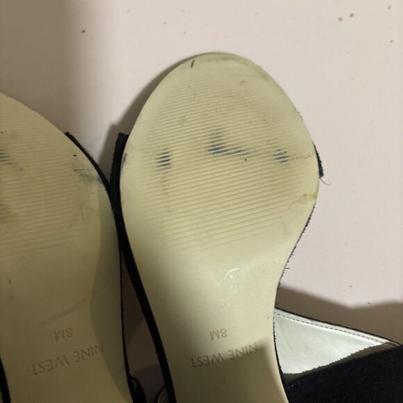 Nine West 8 Black Suede Sandals Cuffed Ankle Buckle Block Heels Galiceno EUC - Picture 5 of 6